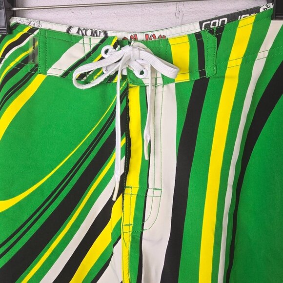 MENS RON JON SWIM SHORTS  BERMUDA LENGTH GREEN BLACK AND WHITE SIZE 30 - Picture 4 of 5